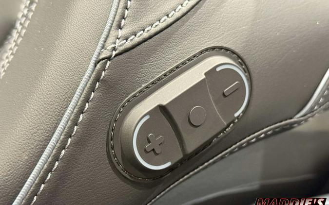 2025 Indian Motorcycle Roadmaster® PowerPlus Dark Horse® with 112 and PowerBand Audio Package