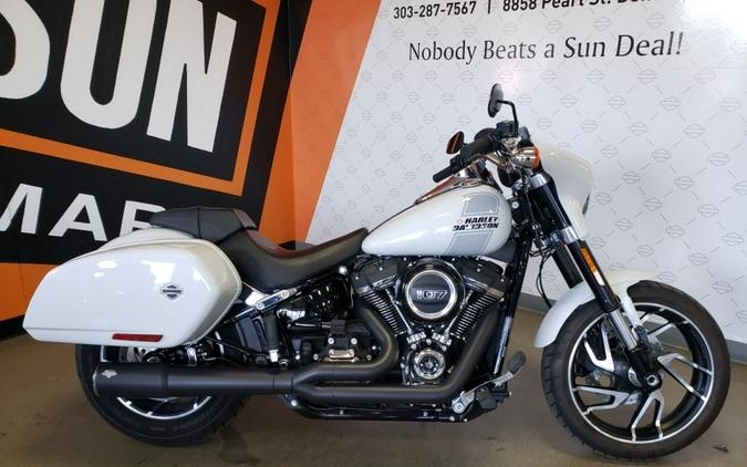 2021 Harley-Davidson Sport Glide Review: Two-Wheeled Convertible
