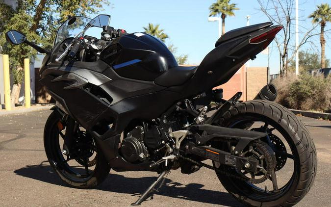 2025 Kawasaki Ninja® 500 ABS Passion Red/Metallic Flat Spark Black