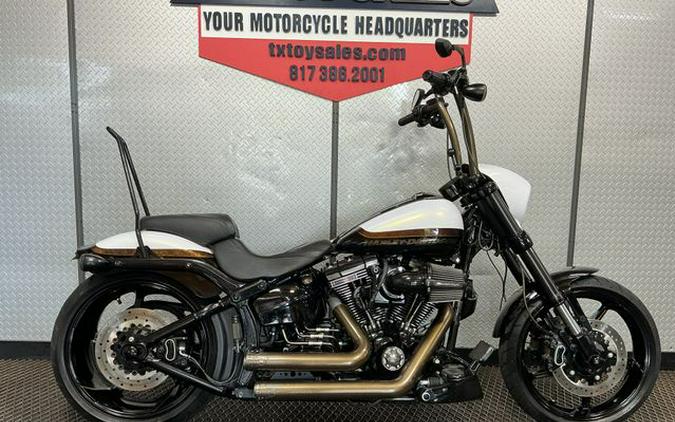 2016 Harley-Davidson Softail CVO Pro Street Breakout