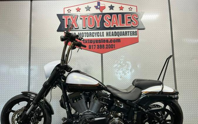 2016 Harley-Davidson Softail CVO Pro Street Breakout