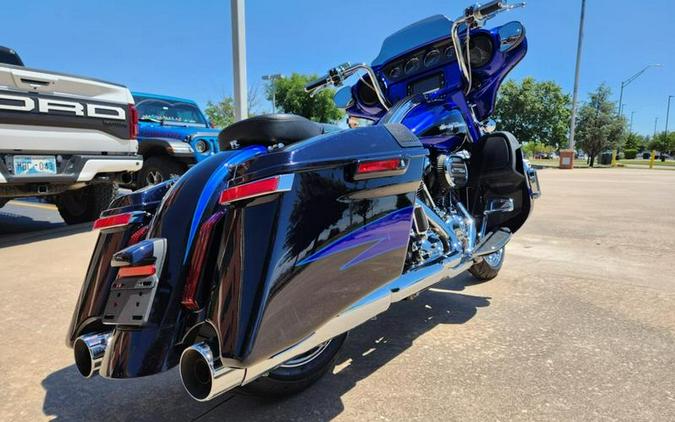 2017 Harley-Davidson® FLHXSE - CVO™ Street Glide®