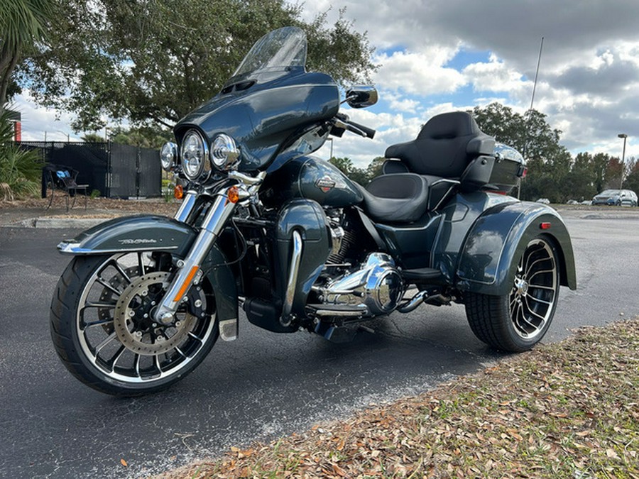 2025 Harley-Davidson FLHTCUTG - Tri Glide Ultra