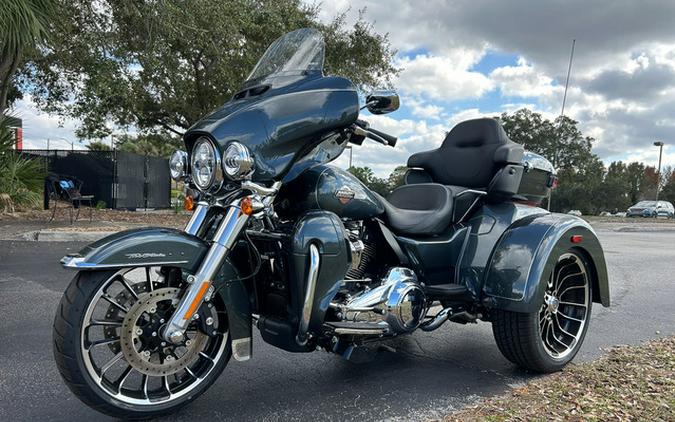 2025 Harley-Davidson FLHTCUTG - Tri Glide Ultra