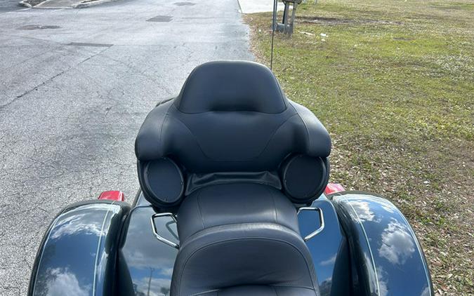 2025 Harley-Davidson FLHTCUTG - Tri Glide Ultra