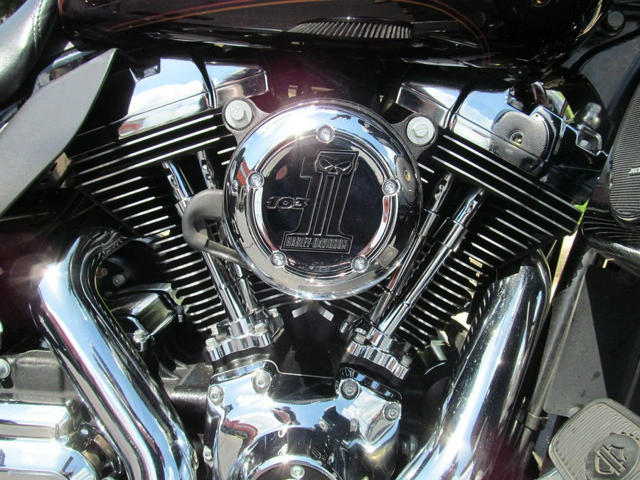 2014 Harley-Davidson® FLHTCU - Electra Glide® Ultra Classic®