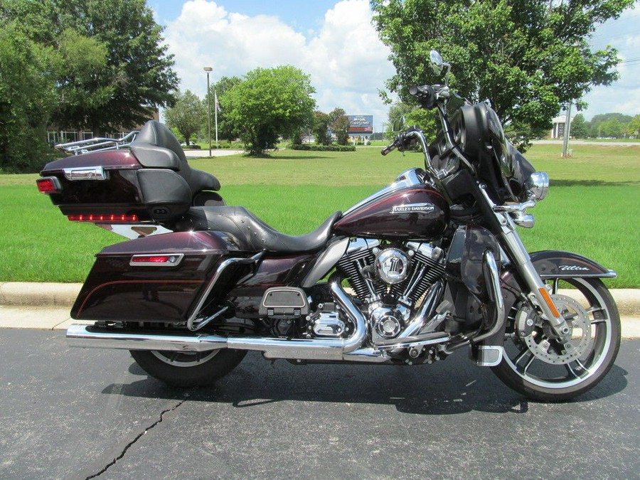 2014 Harley-Davidson® FLHTCU - Electra Glide® Ultra Classic®