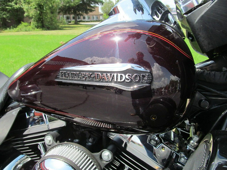 2014 Harley-Davidson® FLHTCU - Electra Glide® Ultra Classic®