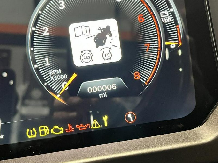 2025 Harley-Davidson® FLTRX - Road Glide®