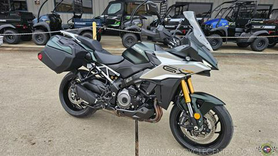 2024 Suzuki GSX-S1000GX+
