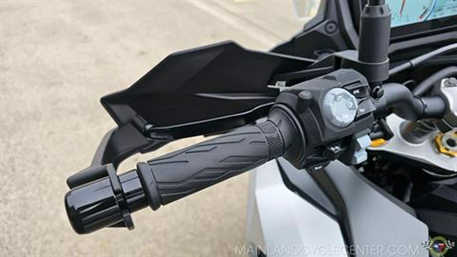 2024 Suzuki GSX-S1000GX+