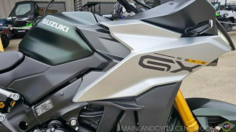 2024 Suzuki GSX-S1000GX+