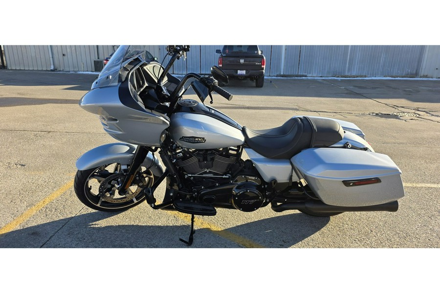 2024 Harley-Davidson® ROAD GLIDE