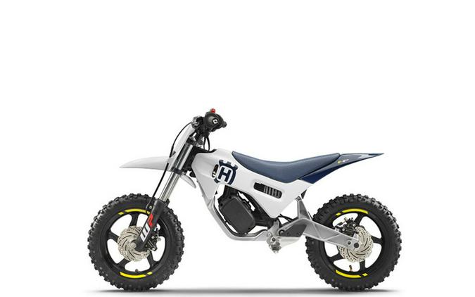 2024 Husqvarna® EE 2