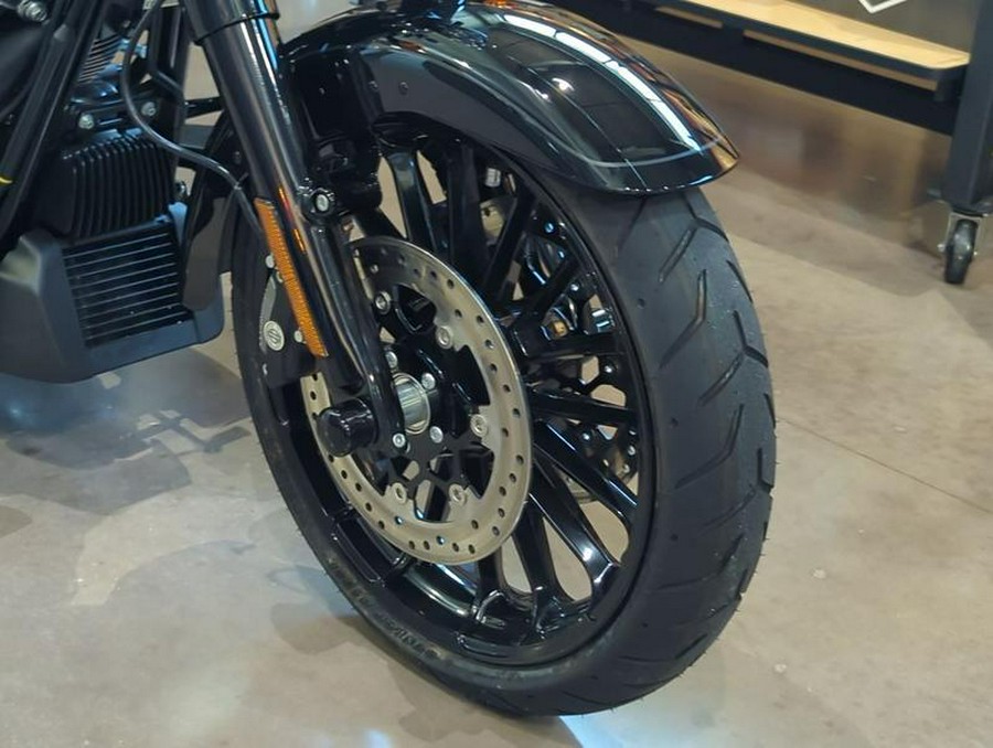 2023 Harley-Davidson® FLRT - Freewheeler®