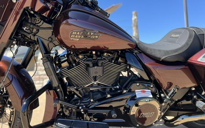 2024 Harley-Davidson CVO™ Street Glide® Copperhead