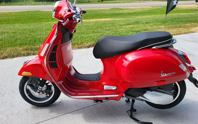 2024 Vespa GTS Super 300