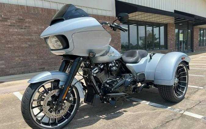 2024 Harley-Davidson® FLTRT - Road Glide® 3