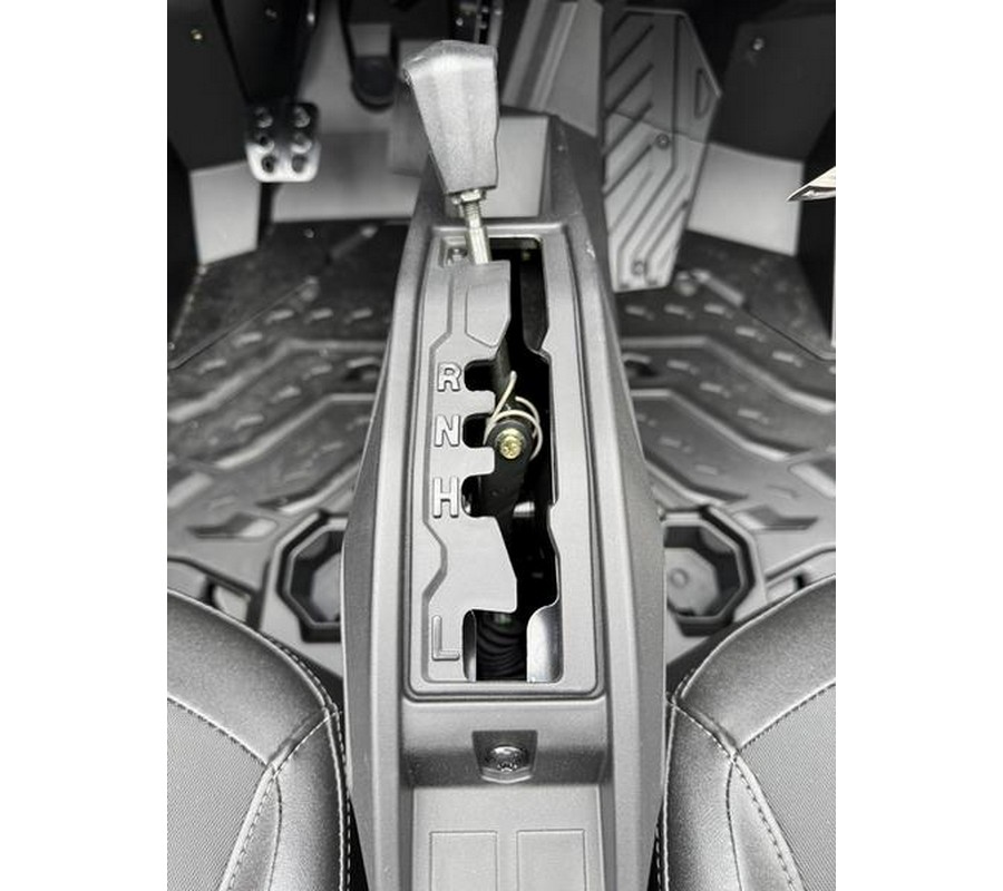 2025 Can-Am® Maverick Sport X mr 1000R