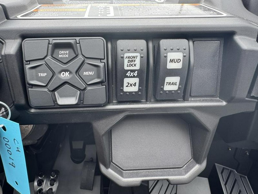 2025 Can-Am® Maverick Sport X mr 1000R