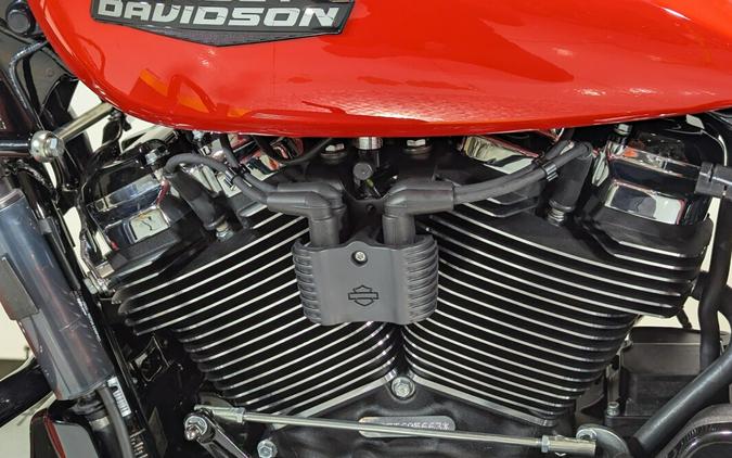 2026 Harley-Davidson® Street Glide® Blood Orange - Black Finish