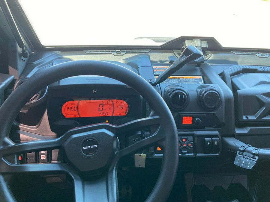 2026 Can-Am Defender PRO Limited HD10
