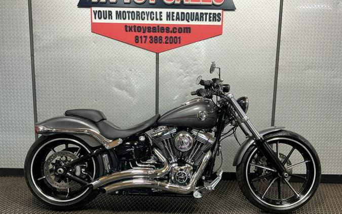 2015 Harley-Davidson Softail Breakout