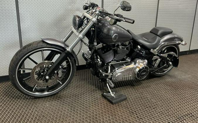 2015 Harley-Davidson Softail Breakout