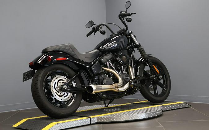 2024 Harley-Davidson® Street Bob® 114 Vivid Black