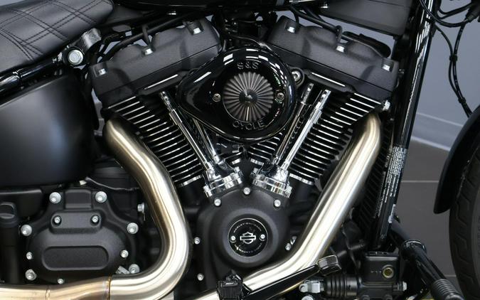 2024 Harley-Davidson® Street Bob® 114 Vivid Black