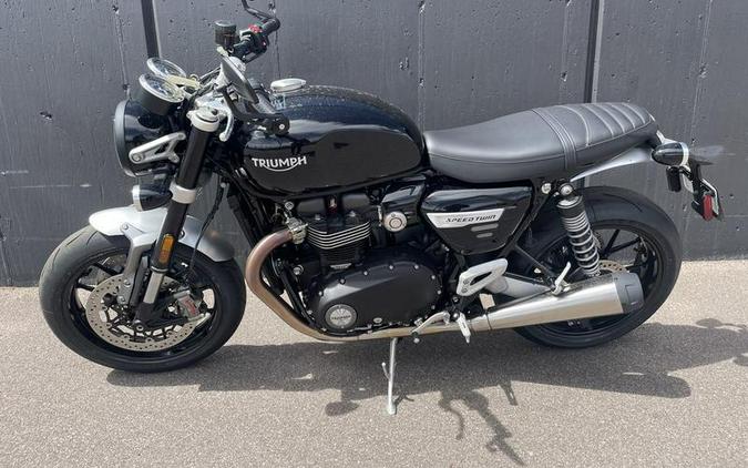 2023 Triumph Speed Twin 1200 Jet Black