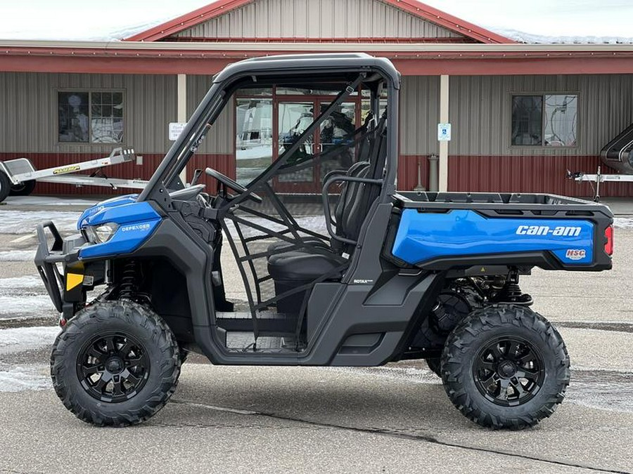 2023 Can-Am® Defender XT HD10