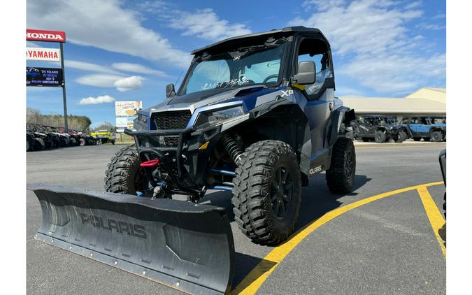 2020 Polaris Industries GENERAL XP 1000 DELUXE with PLOW