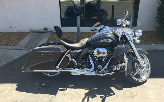 2013 Harley-Davidson CVO Road King 110th Anniversary Edition