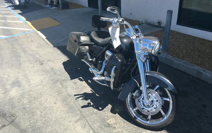 2013 Harley-Davidson CVO Road King 110th Anniversary Edition