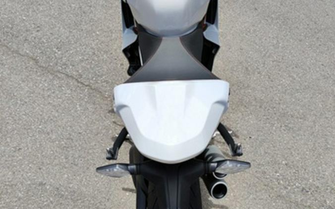 2024 Ducati Supersport 950 S White Stripe