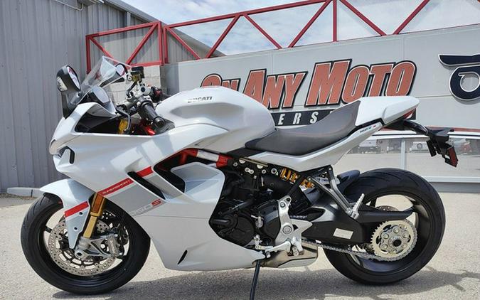 2024 Ducati Supersport 950 S White Stripe