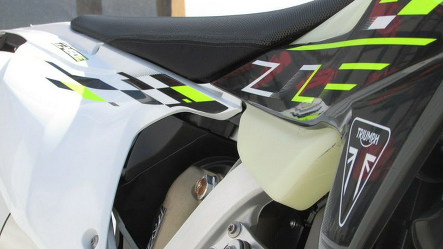 2026 Triumph TF 450-E Jet Black/Pure White