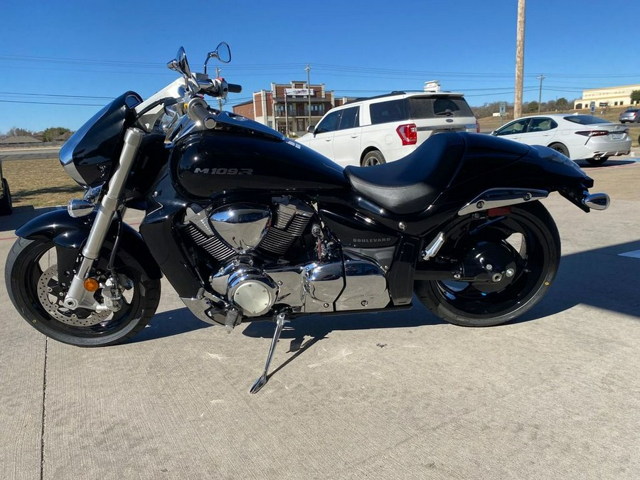 2025 Suzuki Boulevard M109R