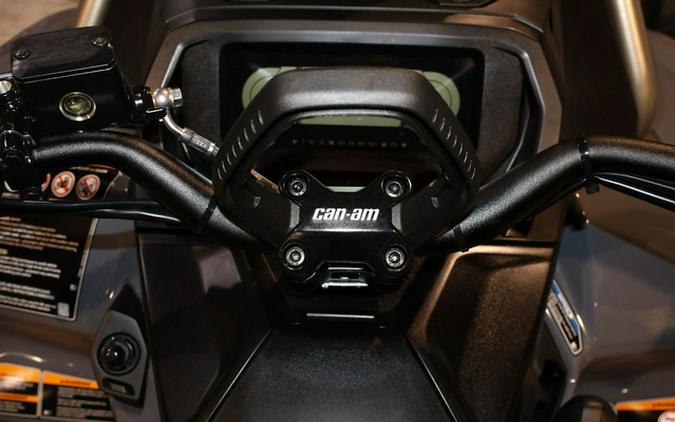 2026 Can-Am Outlander X mr 1000R Granite Grey