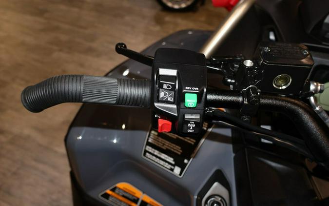 2026 Can-Am Outlander X mr 1000R Granite Grey