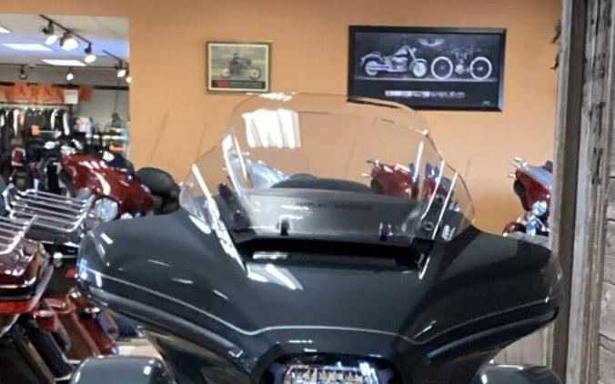 2026 Harley-Davidson® Street Glide 3 Limited Iron Horse Metallic Black Trim