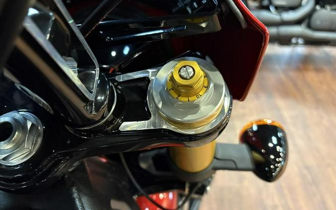 2025 Indian Motorcycle® 101 Scout® Sunset Red Metallic with Graphics