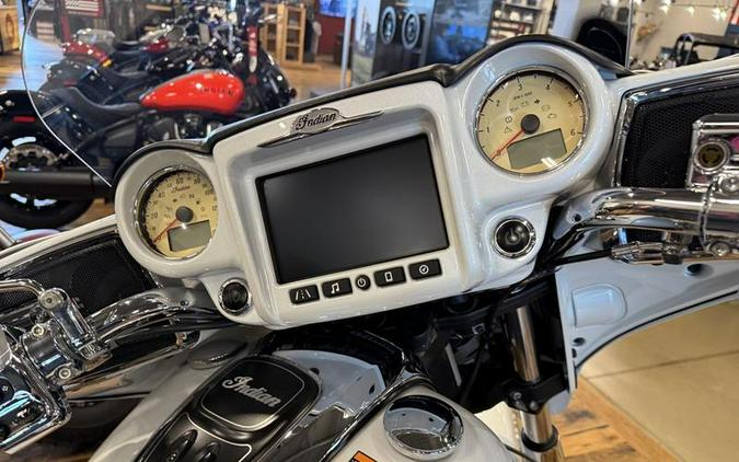 2018 Indian Motorcycle® Roadmaster® ABS Pearl White over Star Silver