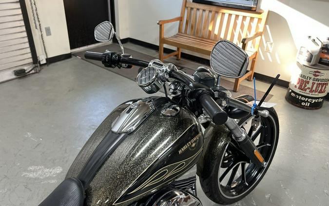 2016 Harley-Davidson Softail FXSB - Breakout