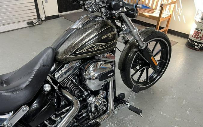 2016 Harley-Davidson Softail FXSB - Breakout