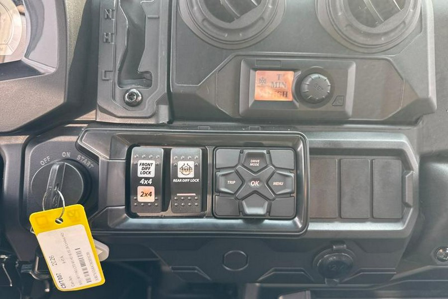 2026 Can-Am® SSV DEF PRO LTD 65 HD10 BE 26 Limited HD10