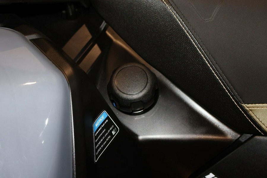 2026 Can-Am Outlander X mr 1000R Granite Grey