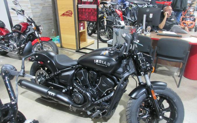 2026 INDIAN MOTORCYCLE SCOUT BOBBER LIMITED WITH TECH