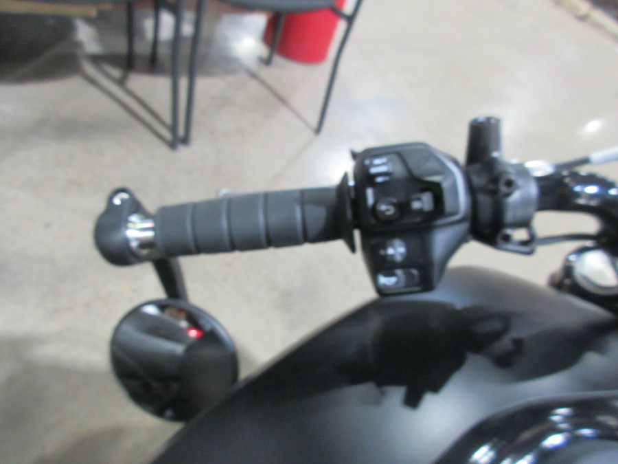 2026 INDIAN MOTORCYCLE SCOUT BOBBER LIMITED WITH TECH